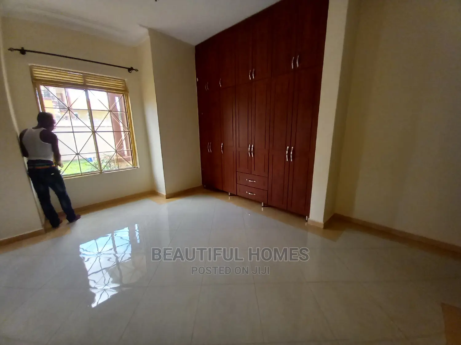 Furnished 4bdrm House in Kira for Sale in Kira
