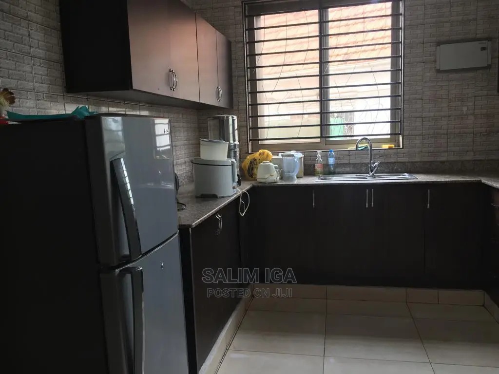 Furnished 2bdrm Block of Flats in Kololo Property, Central Division in Central Division