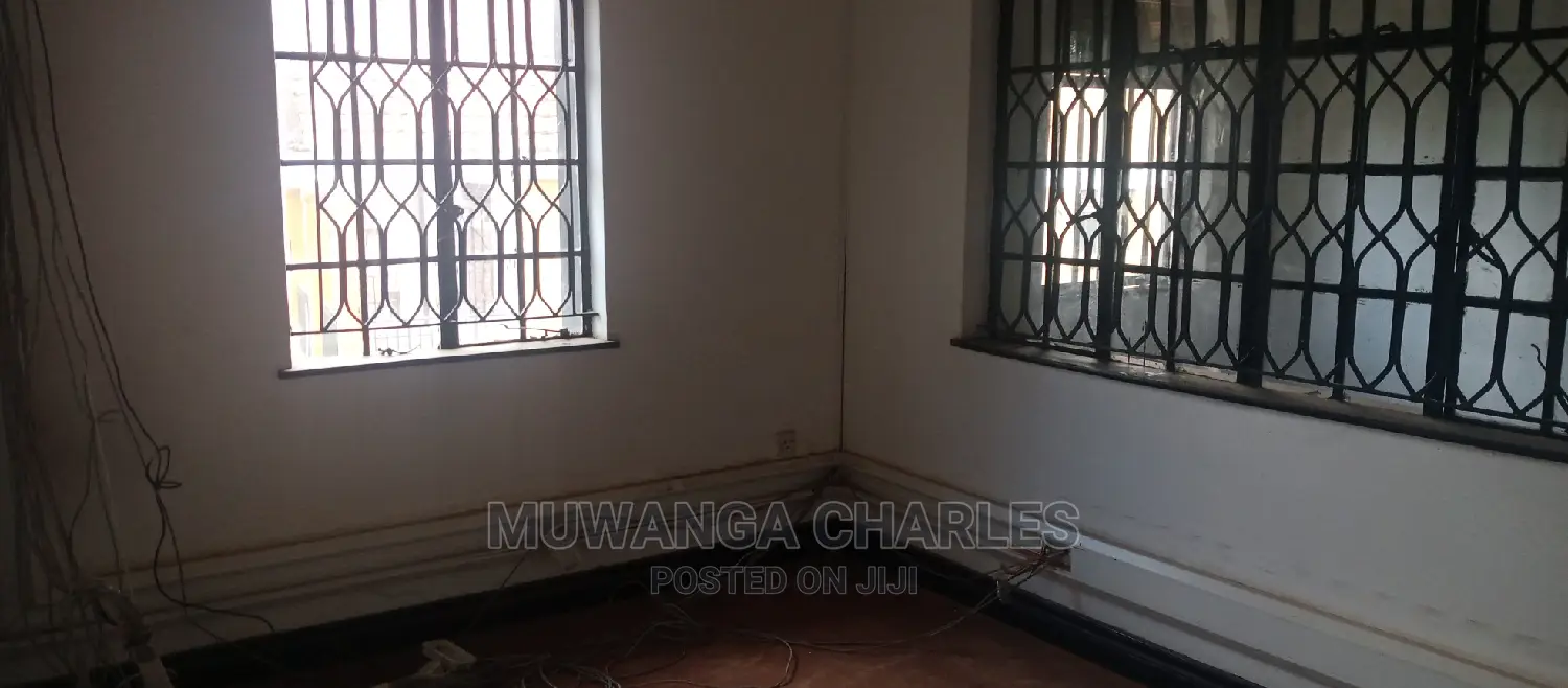 4bdrm Duplex in Fs Properties Ltd, Central Division for Rent in Central Division