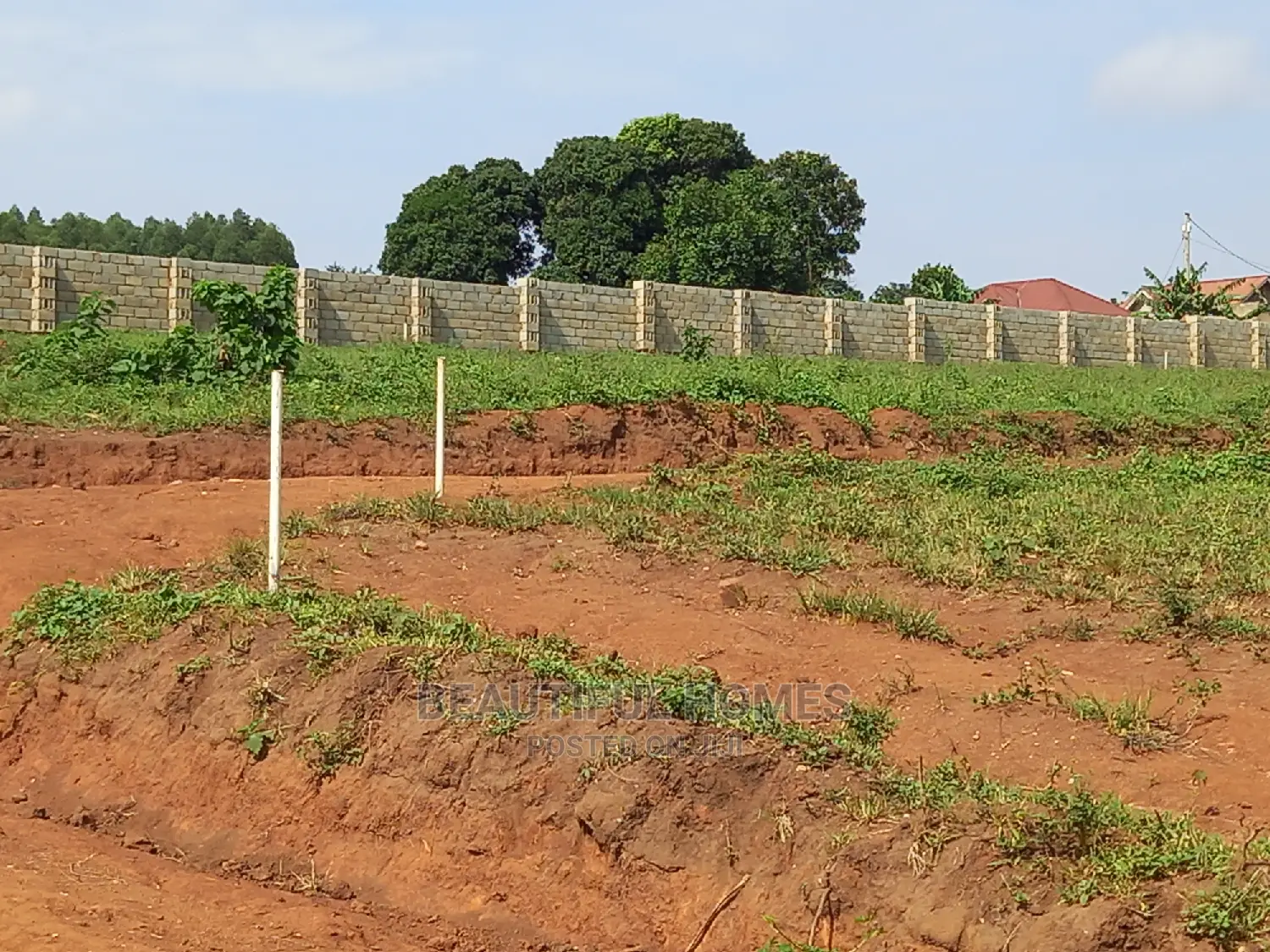 Kasangati Executive 100*100 on Sell in Kira