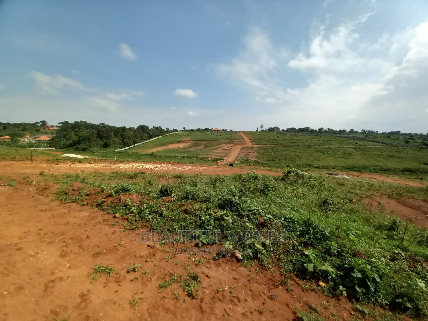 100*100 in Gated Estate of Kasangati on Sell in Kira