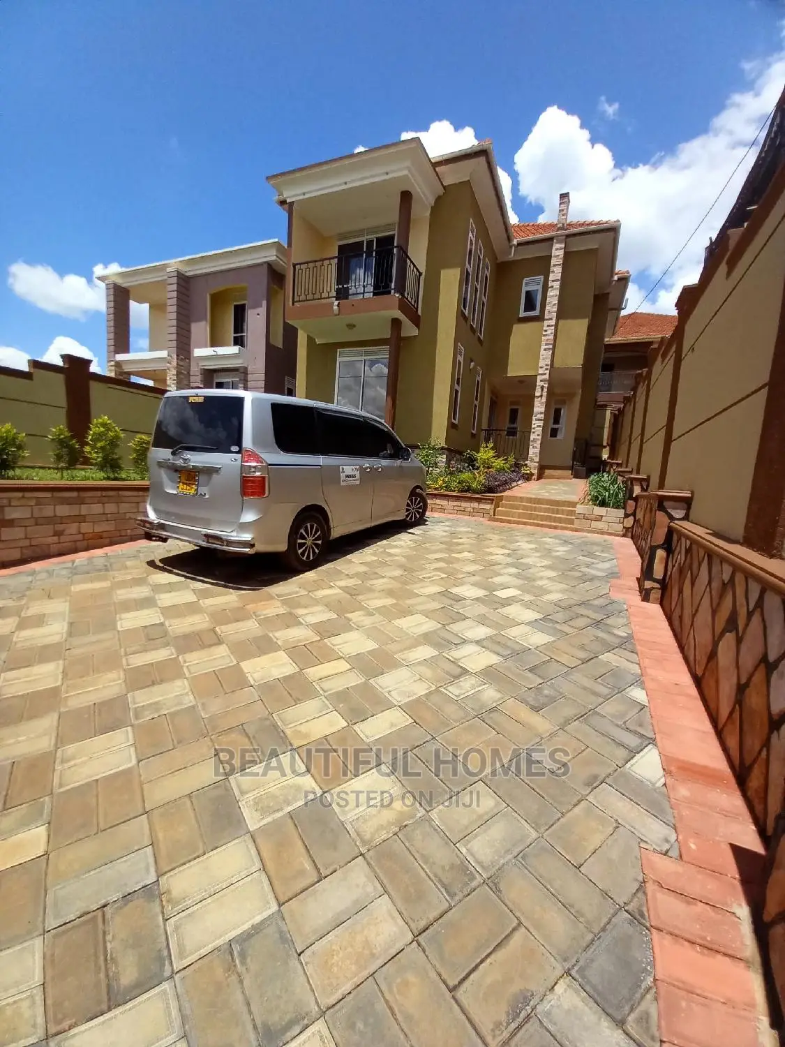 Furnished 4bdrm Mansion in Kira for Sale in Kira