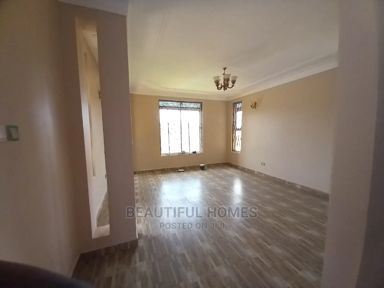 Furnished 4bdrm House in Kira Tarmack for Sale in Kira