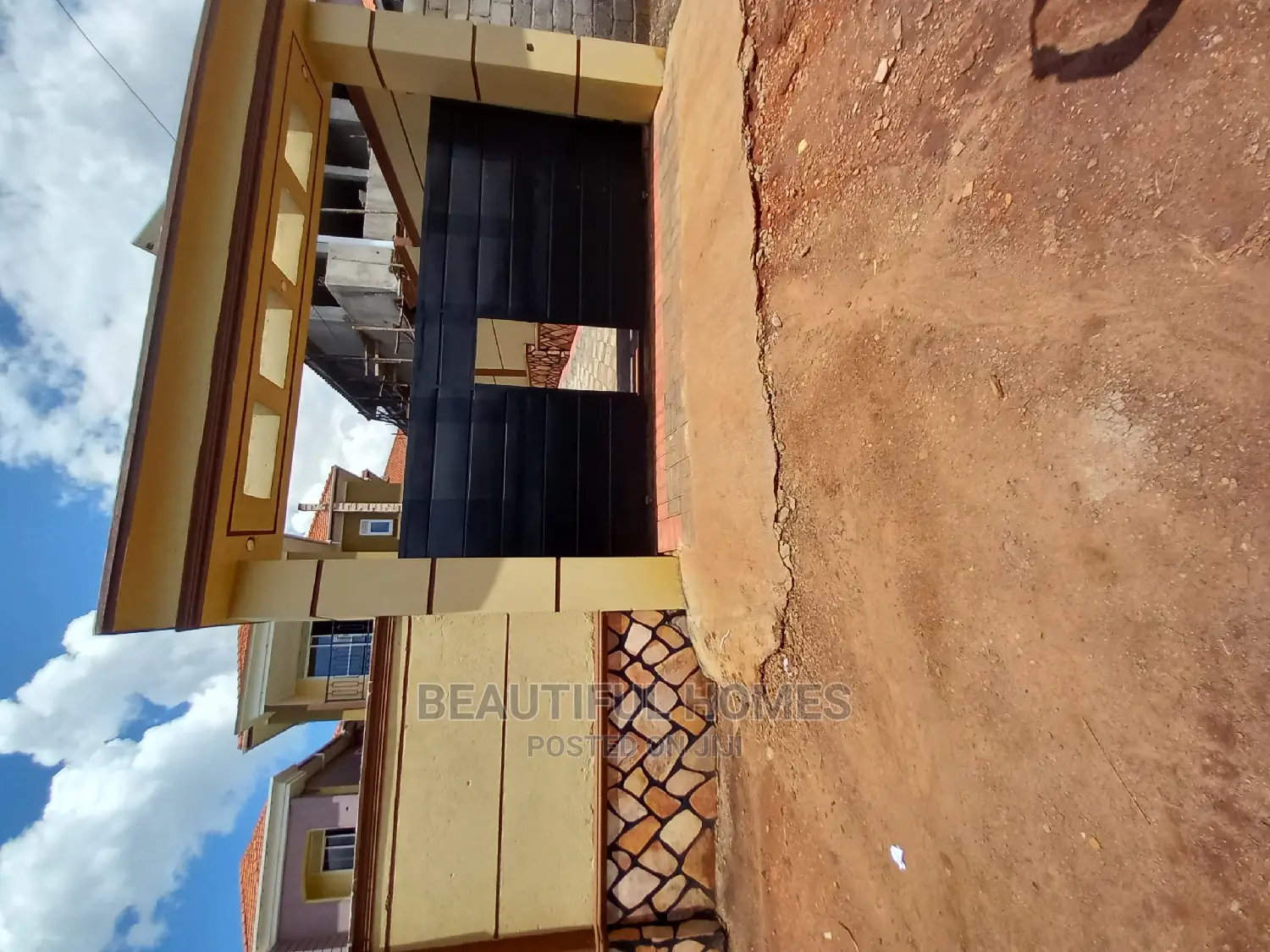 Furnished 4bdrm House in Kira Tarmack for Sale in Kira