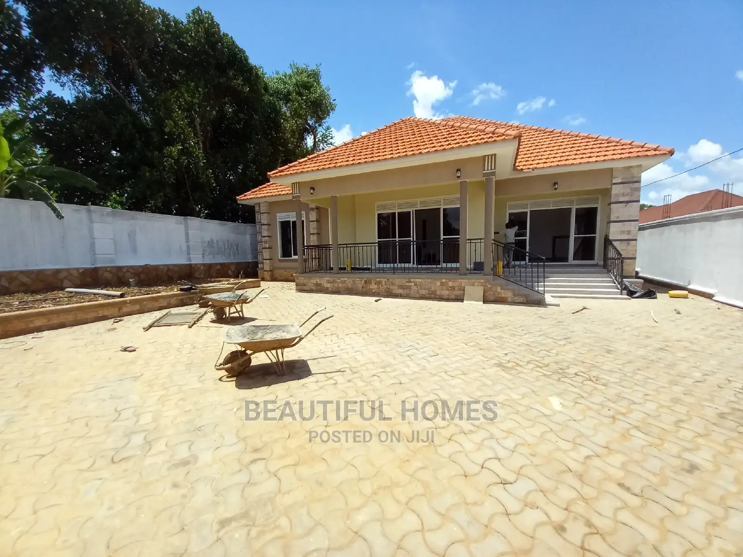Furnished 4bdrm House in Kira for Sale in Kira