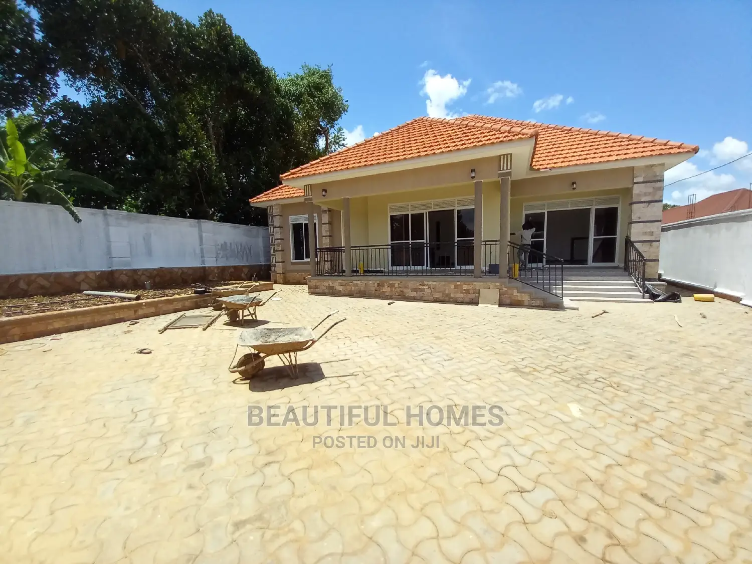 Furnished 4bdrm House in Kira for Sale in Kira