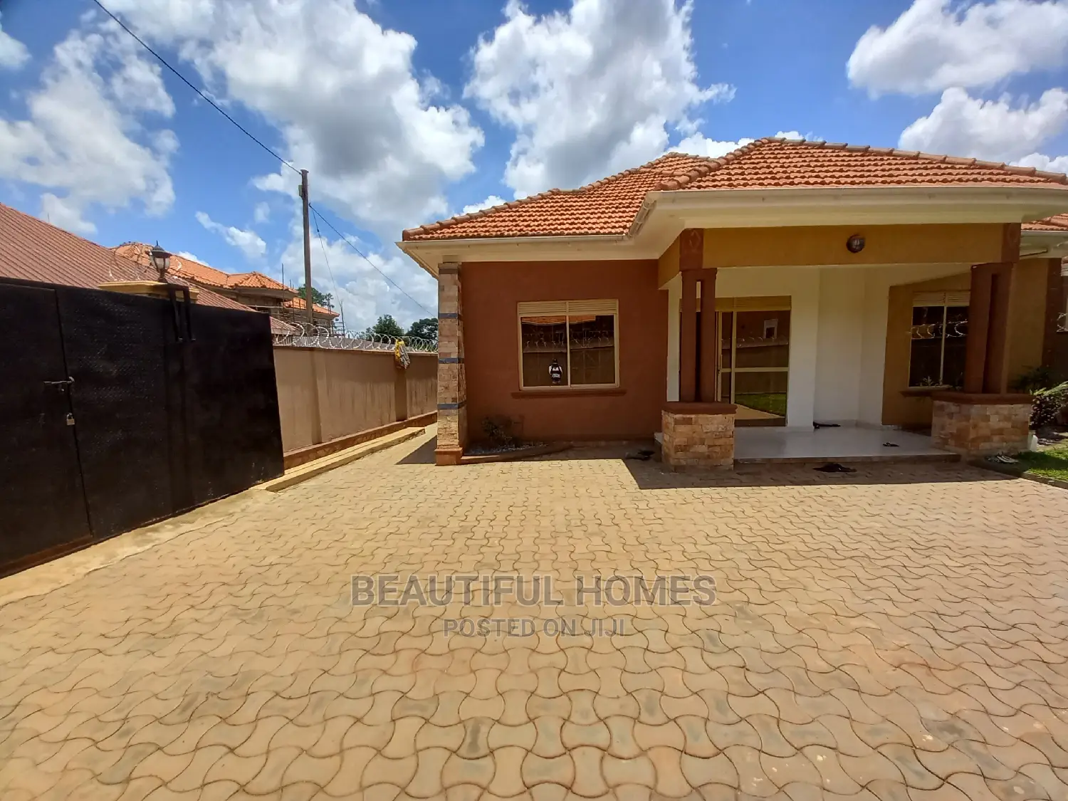 Furnished 4bdrm House in Kira for Sale in Kira