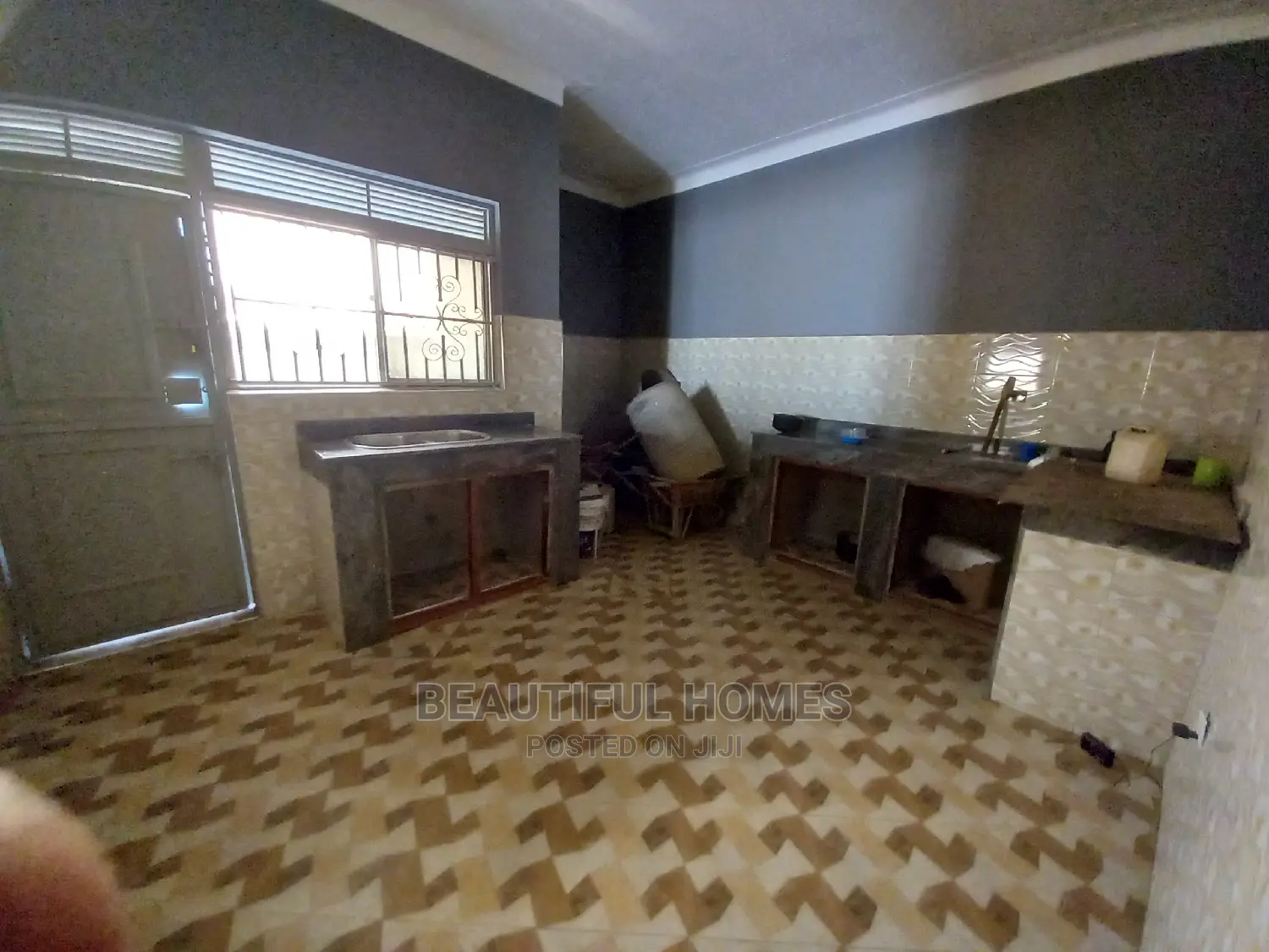 Furnished 4bdrm House in Kira for Sale in Kira