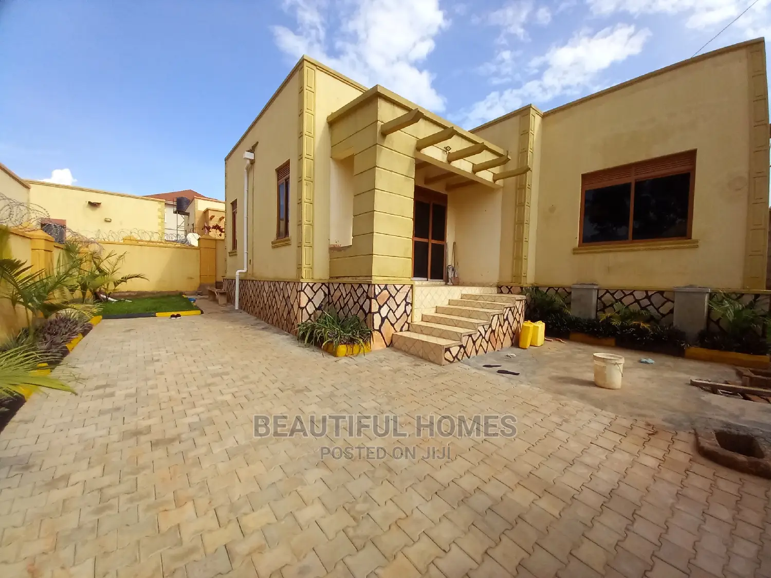 Furnished 3bdrm House in Kira for Sale in Kira