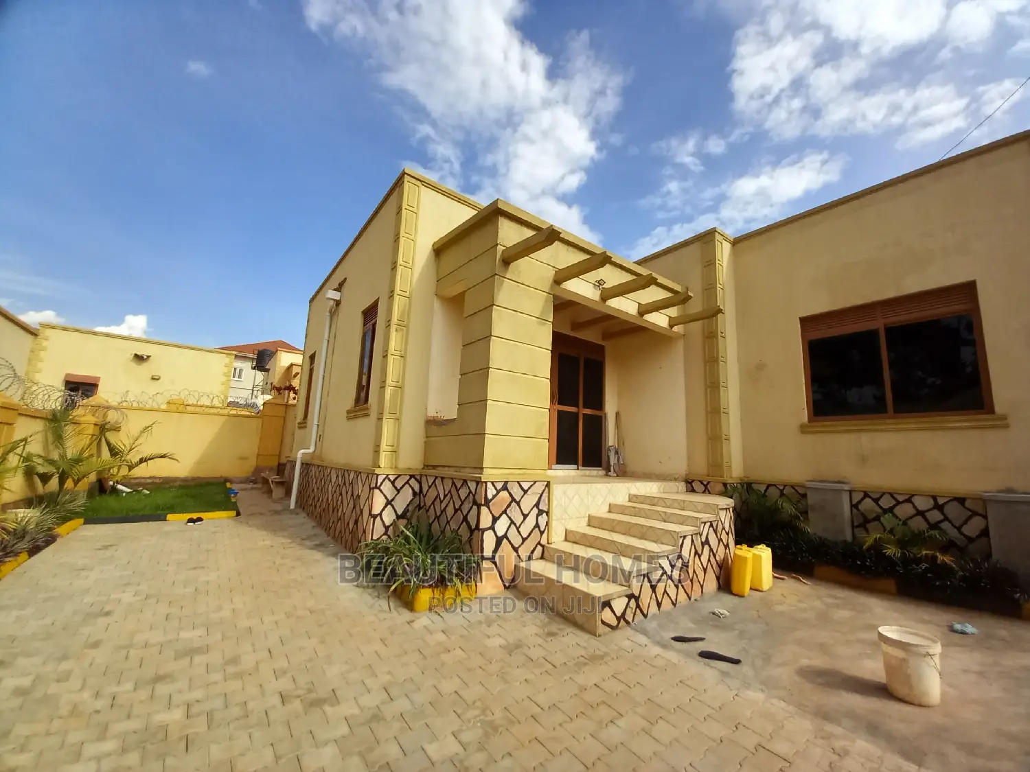 Furnished 3bdrm House in Kira for Sale in Kira