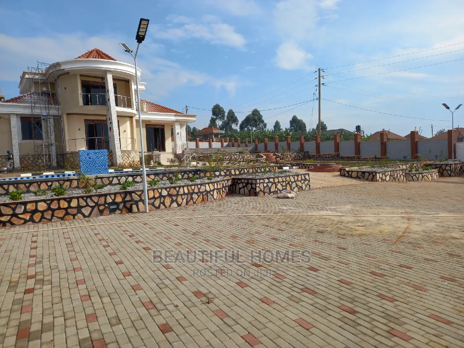 Furnished 5bdrm Mansion in Kasangati, Nangabo for Sale in Nangabo