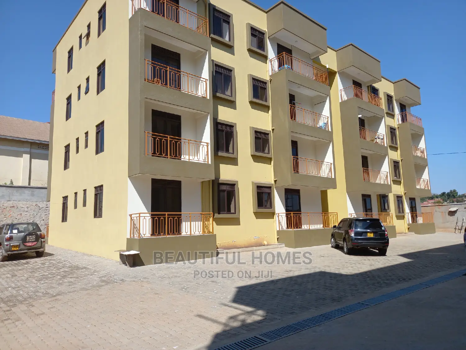 Furnished 3bdrm Condo in Kisaasi, Central Division for Sale in Central Division