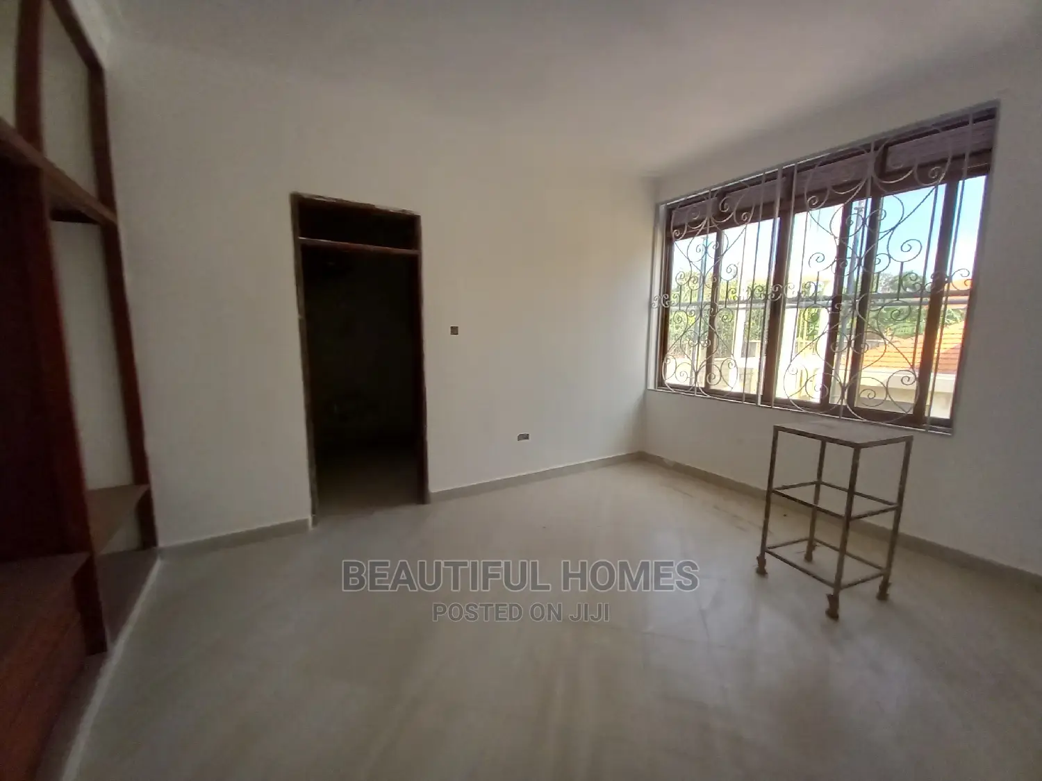 Furnished 6bdrm Mansion in Munyonyo, Central Division for Sale in Central Division