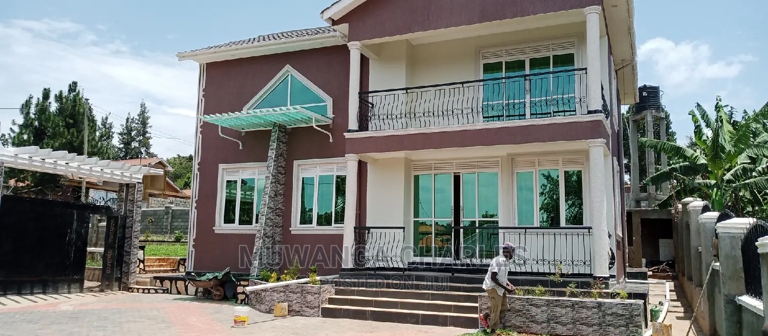 Furnished 4bdrm Duplex in Fs Properties Ltd, Central Division for Sale in Central Division