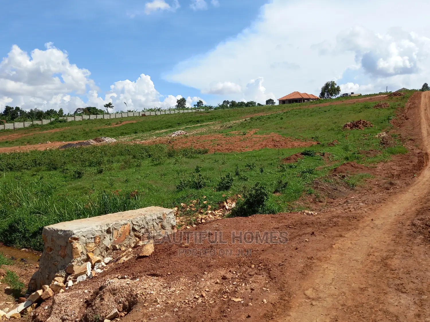 Kasangati 100*100 in Gate Estate on Sell in Kira