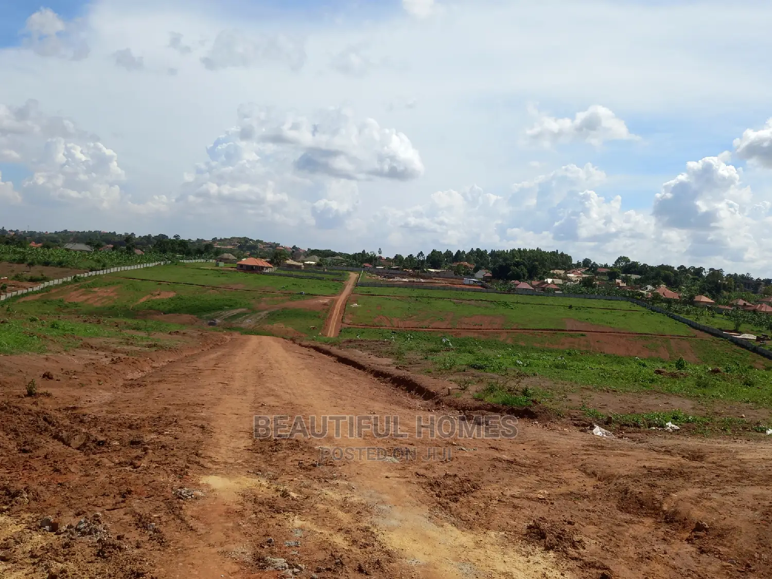 100*100 at Kasangati Fenced Estate on Sell in Kira