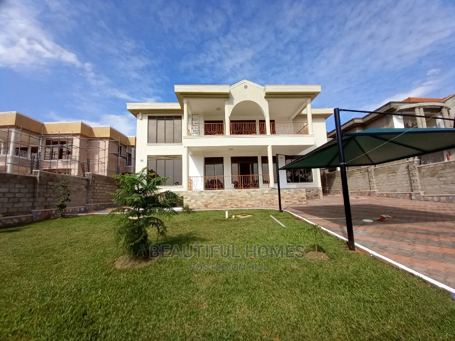 Furnished 6bdrm Mansion in Munyonyo, Makindye for Sale in Makindye