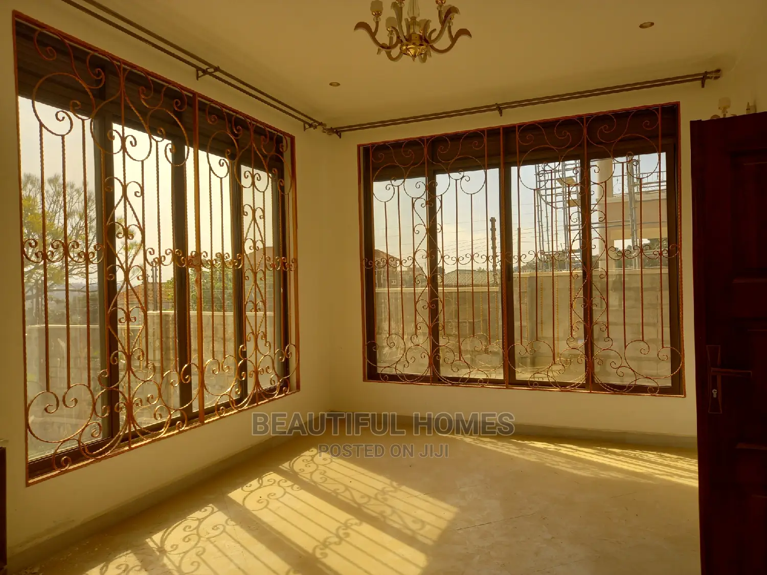 Furnished 6bdrm Mansion in Munyonyo, Makindye for Sale in Makindye