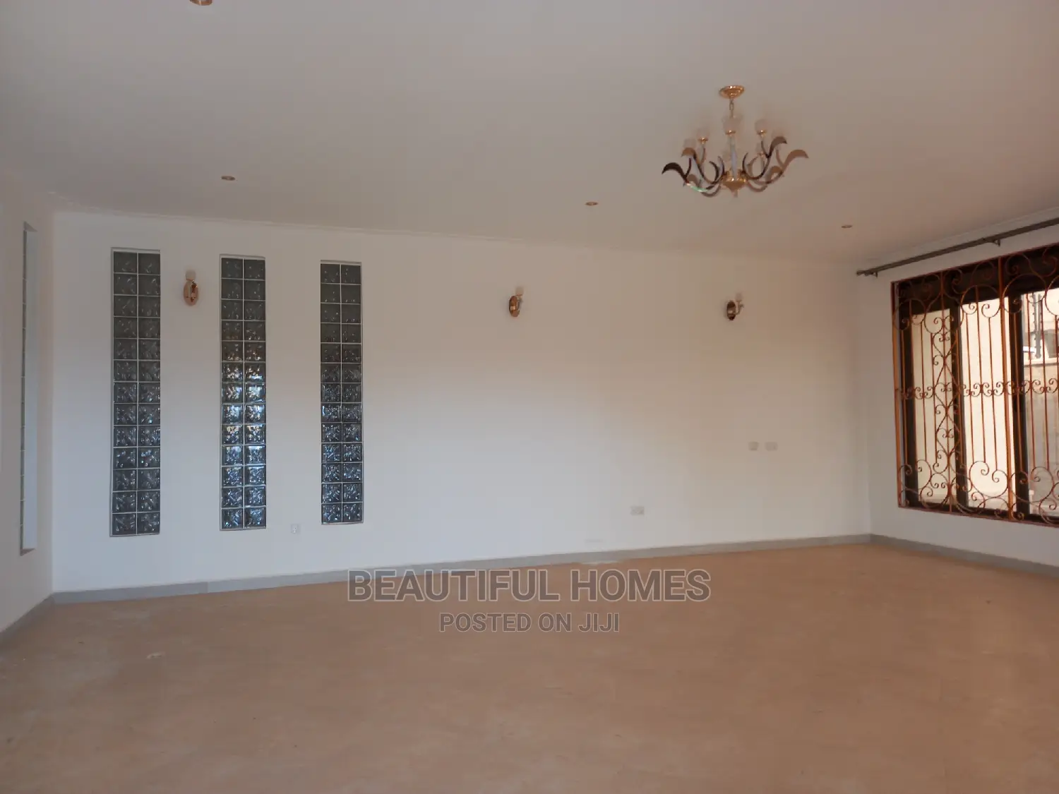 Furnished 6bdrm Mansion in Munyonyo, Makindye for Sale in Makindye