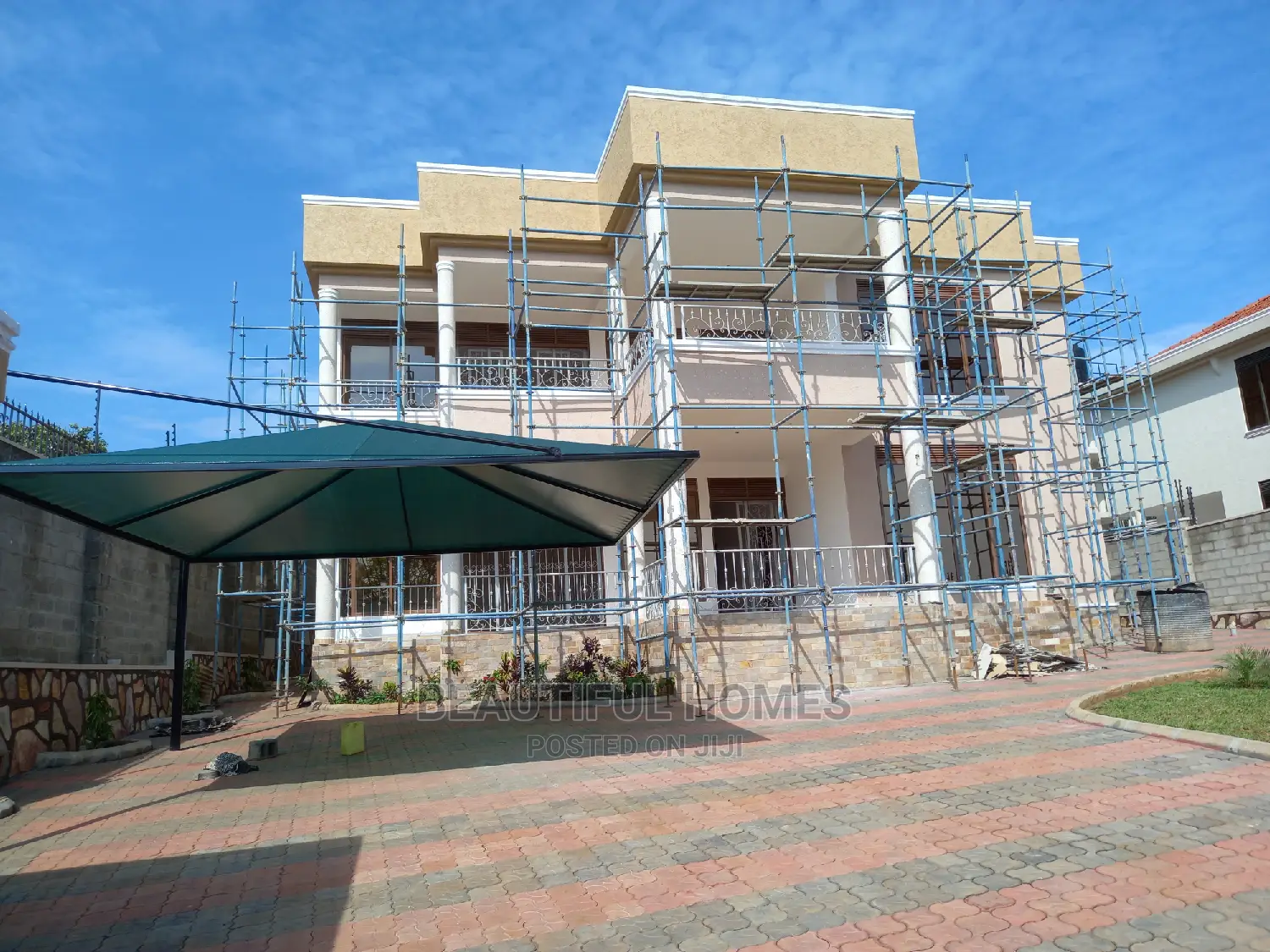 Furnished 6bdrm Mansion in Munyonyo, Makindye for Sale in Makindye