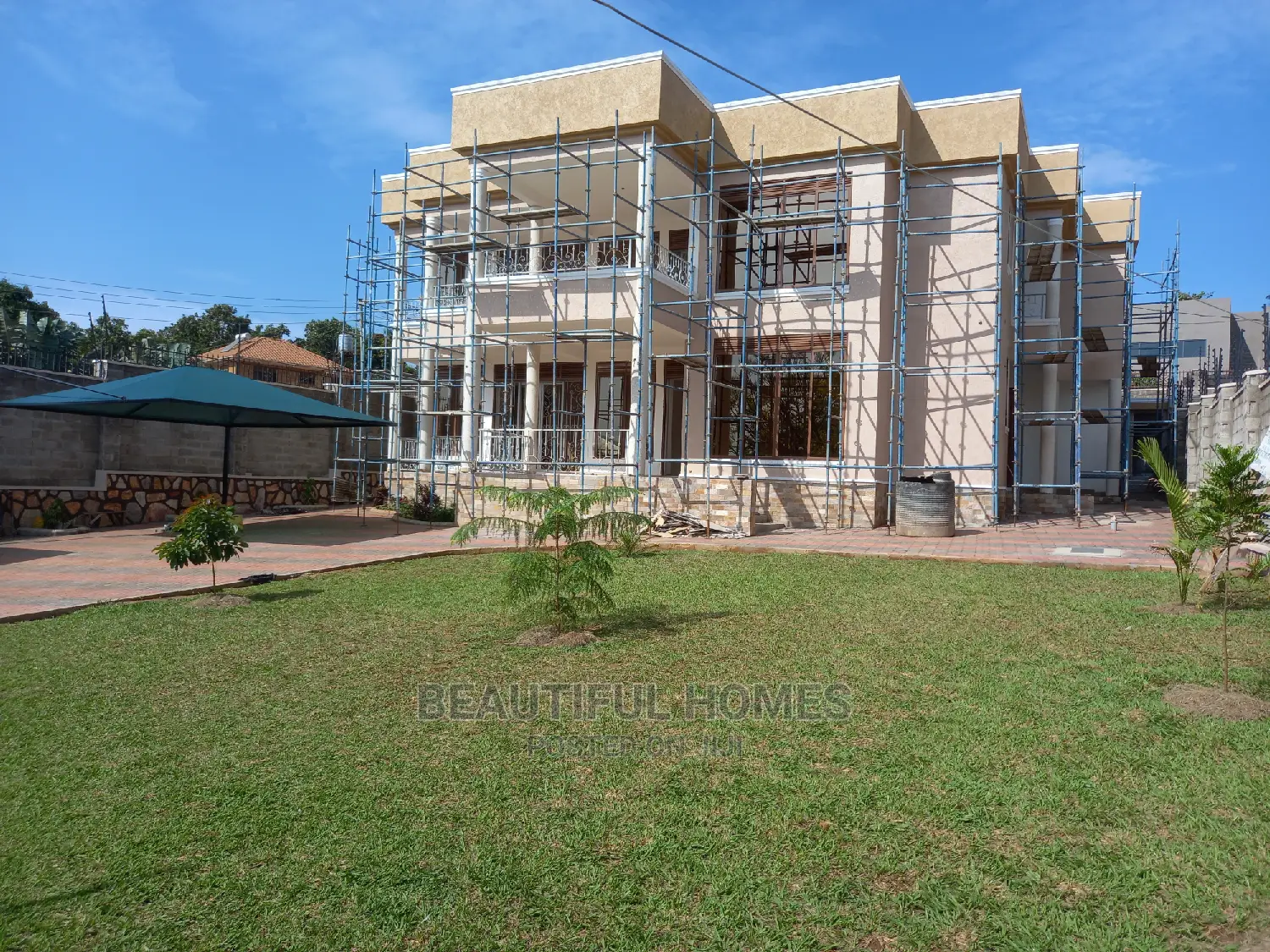 Furnished 6bdrm Mansion in Munyonyo, Makindye for Sale in Makindye