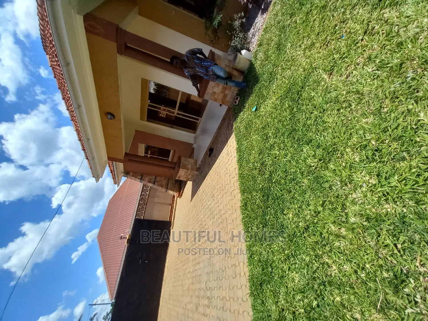Furnished 4bdrm House in Kira for Sale in Kira