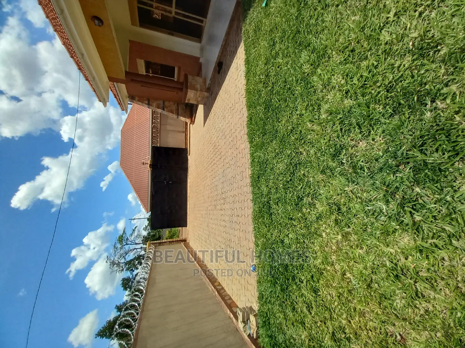 Furnished 4bdrm House in Kira for Sale in Kira