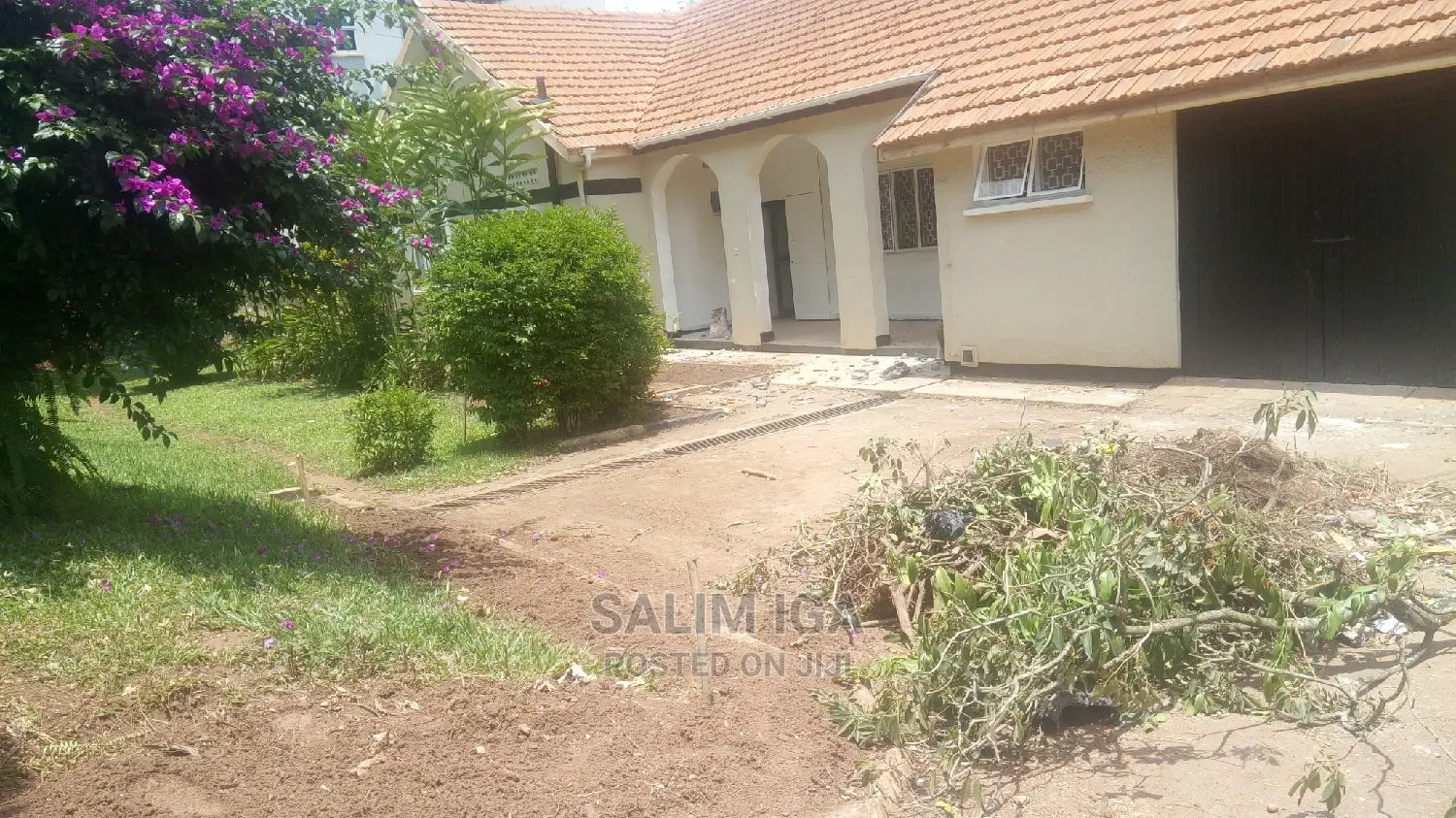 4bdrm Bungalow in Kololo Property, Central Division for Rent in Central Division