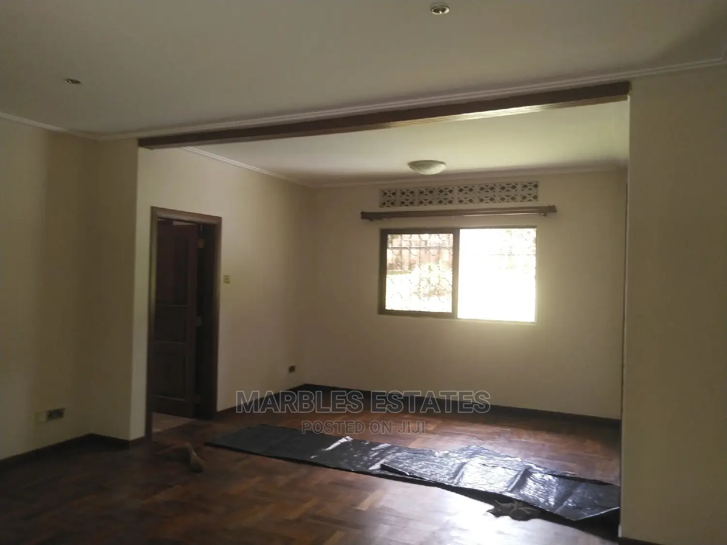 4bdrm Bungalow in Kololo, Central Division for Rent in Central Division
