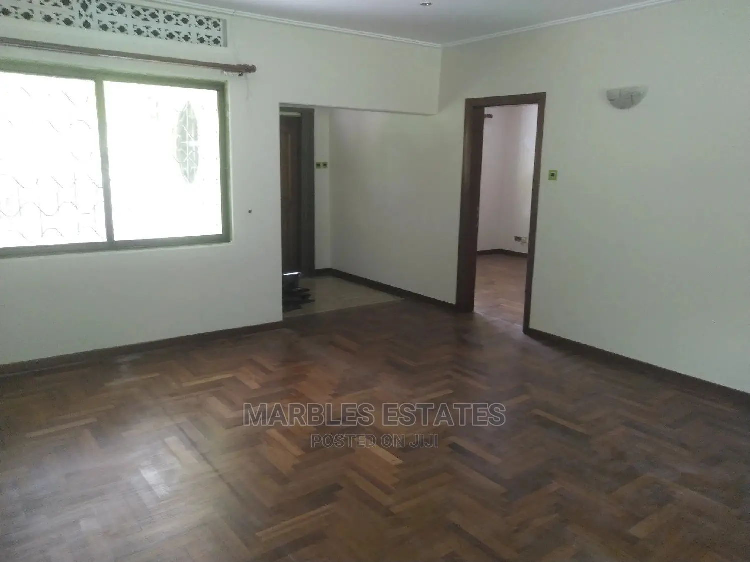 4bdrm Bungalow in Kololo, Central Division for Rent in Central Division