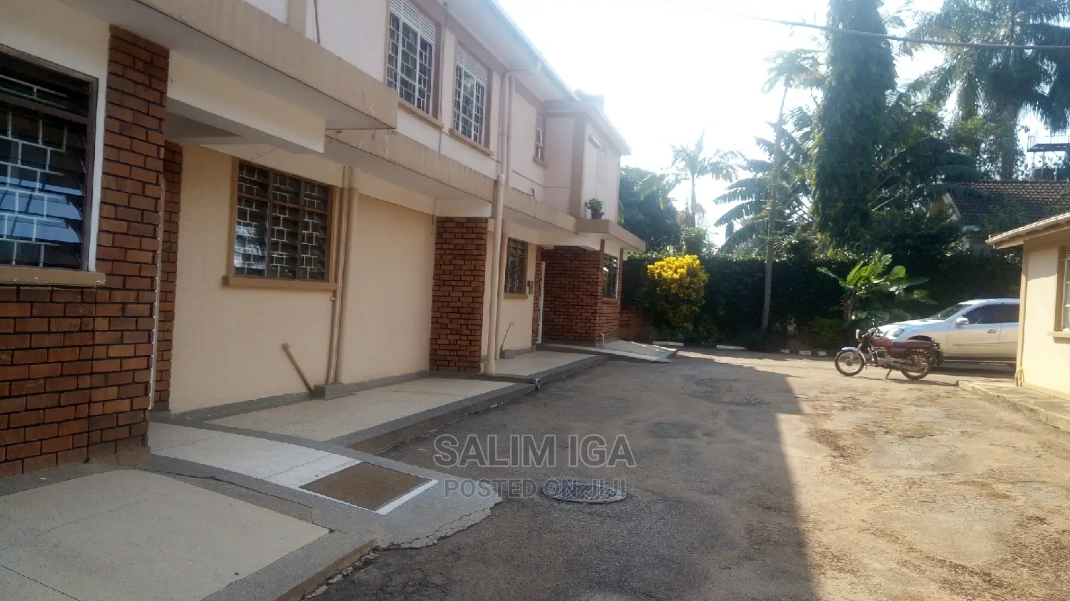 8bdrm Duplex in Kololo Property, Central Division for Rent in Central Division