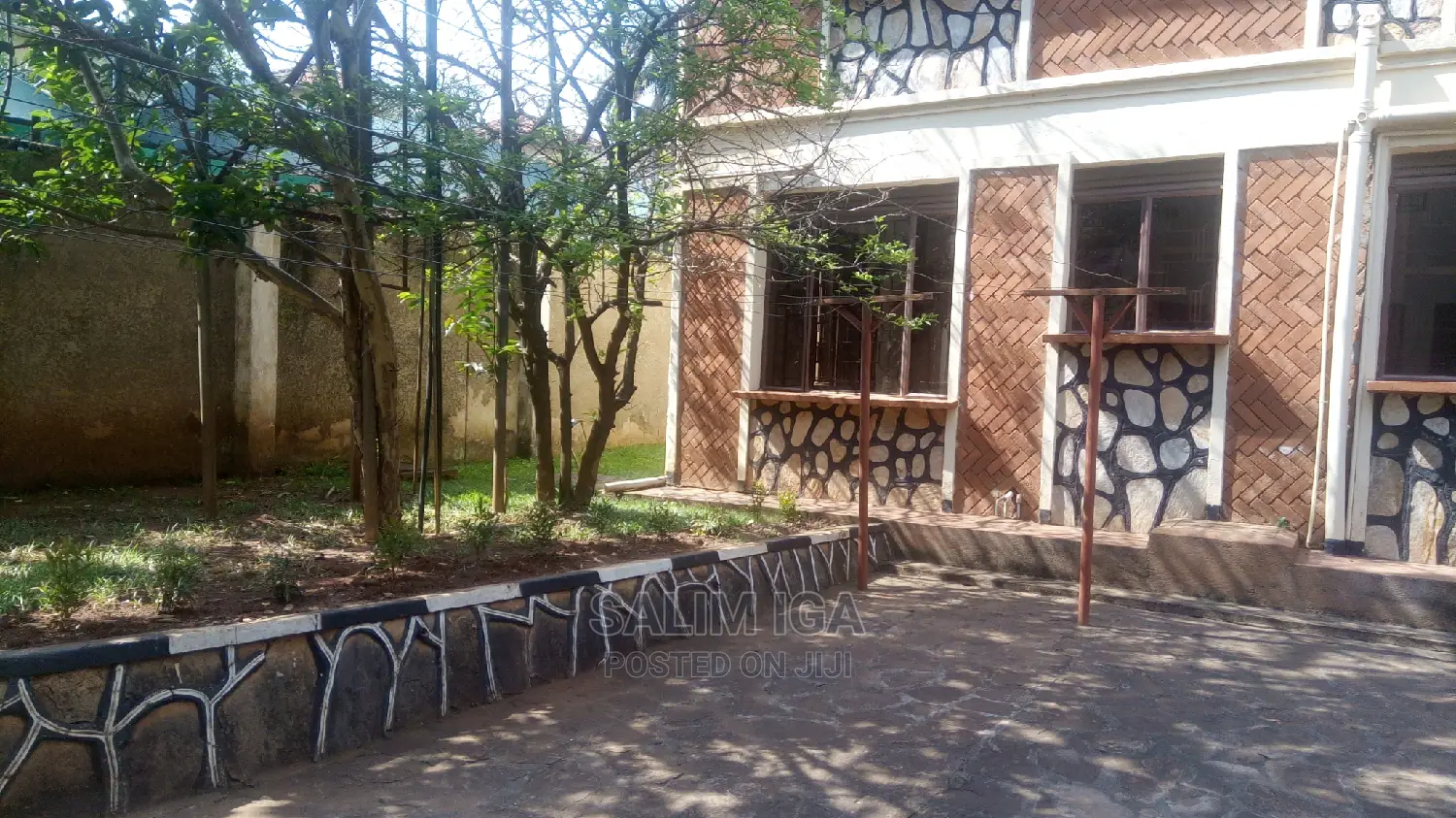 4bdrm Duplex in Kololo Property, Central Division for Rent in Central Division