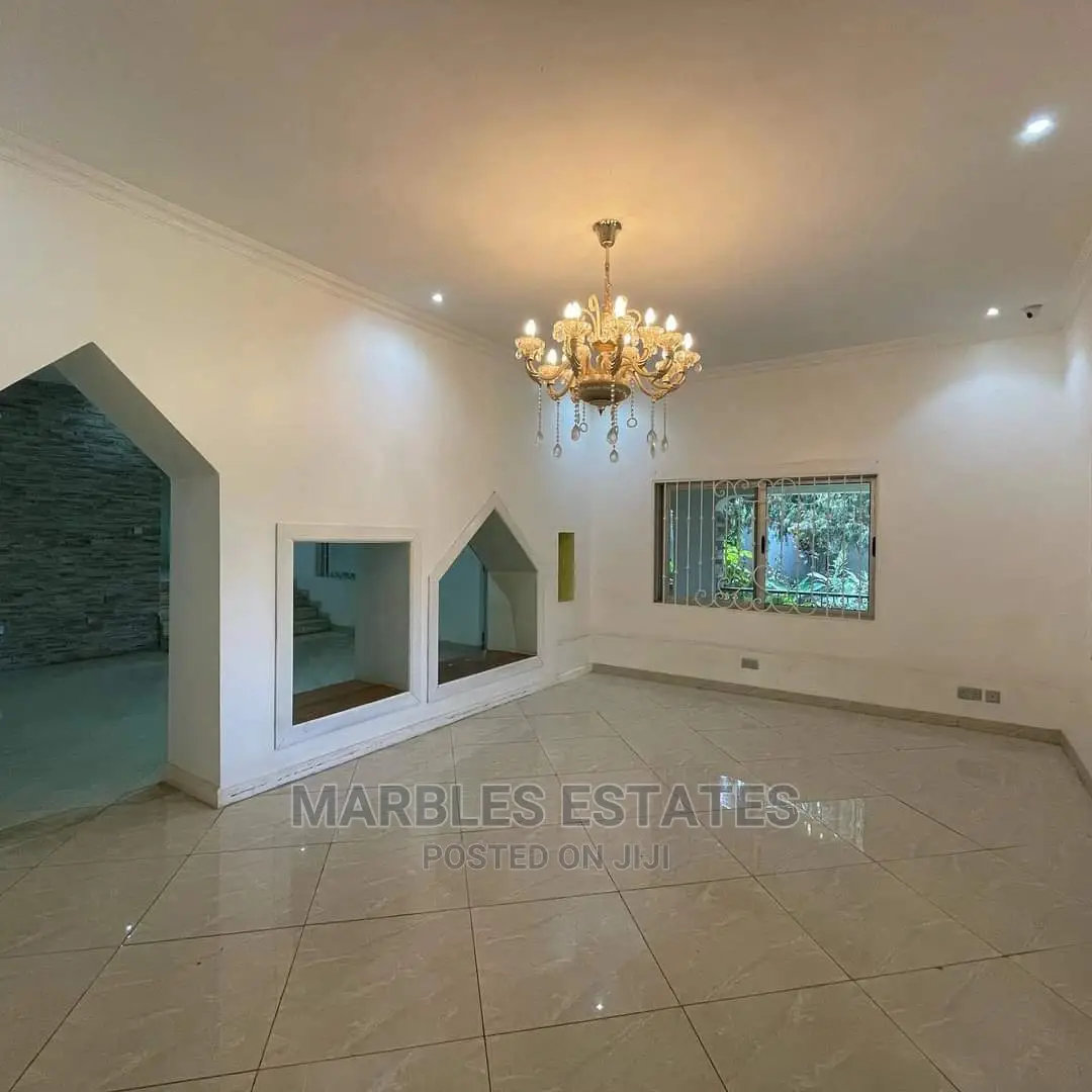 6bdrm Bungalow in Bugolobi, Central Division for Rent in Central Division