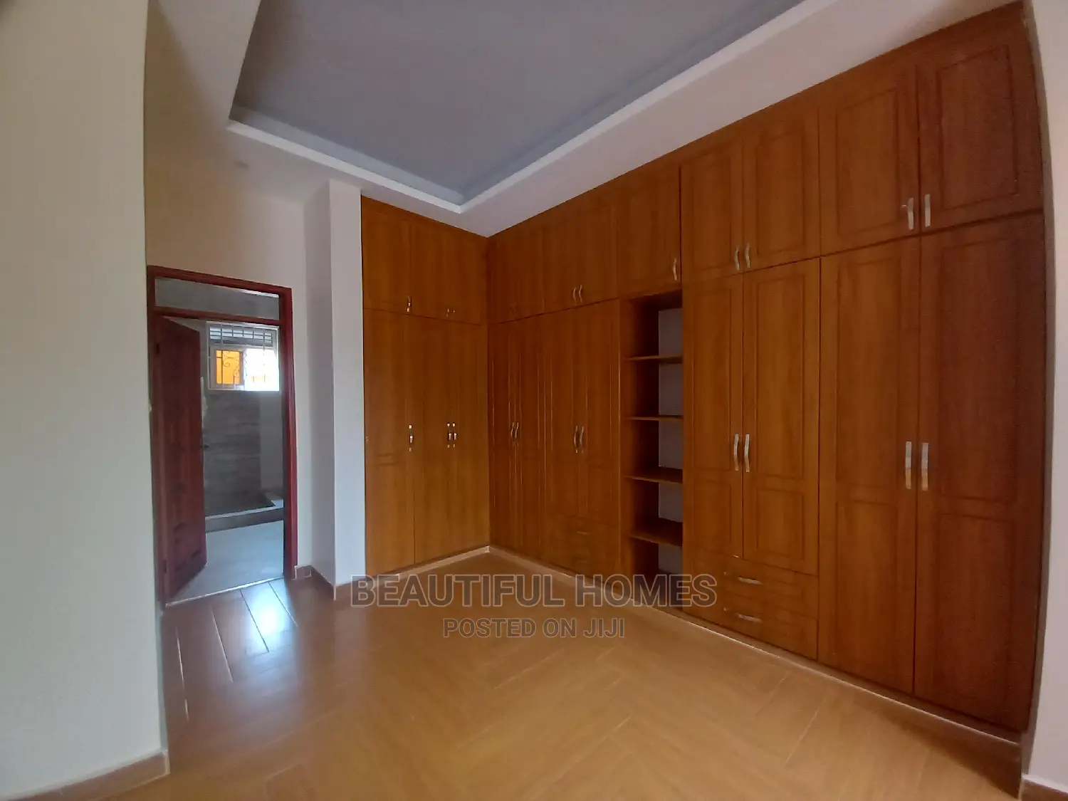 Furnished 7bdrm Mansion in Kiwatule Bidandi, Nakawa for Sale in Nakawa