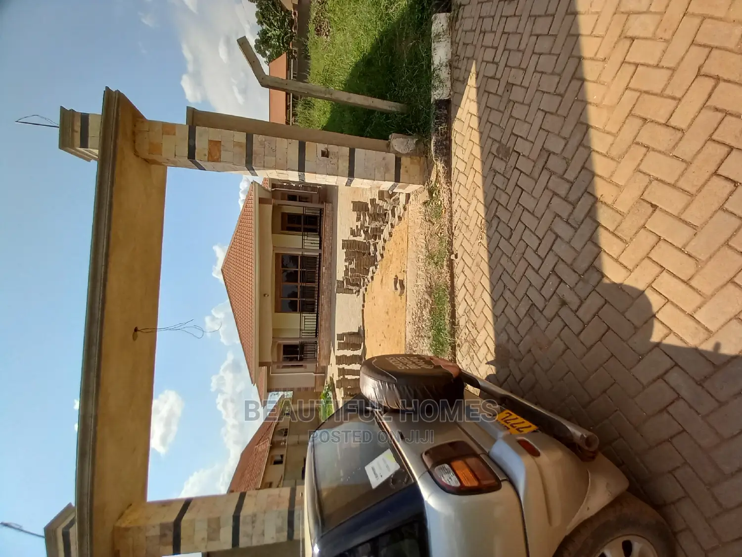 Furnished 5bdrm House in Buwate, Kira for Sale in Kira