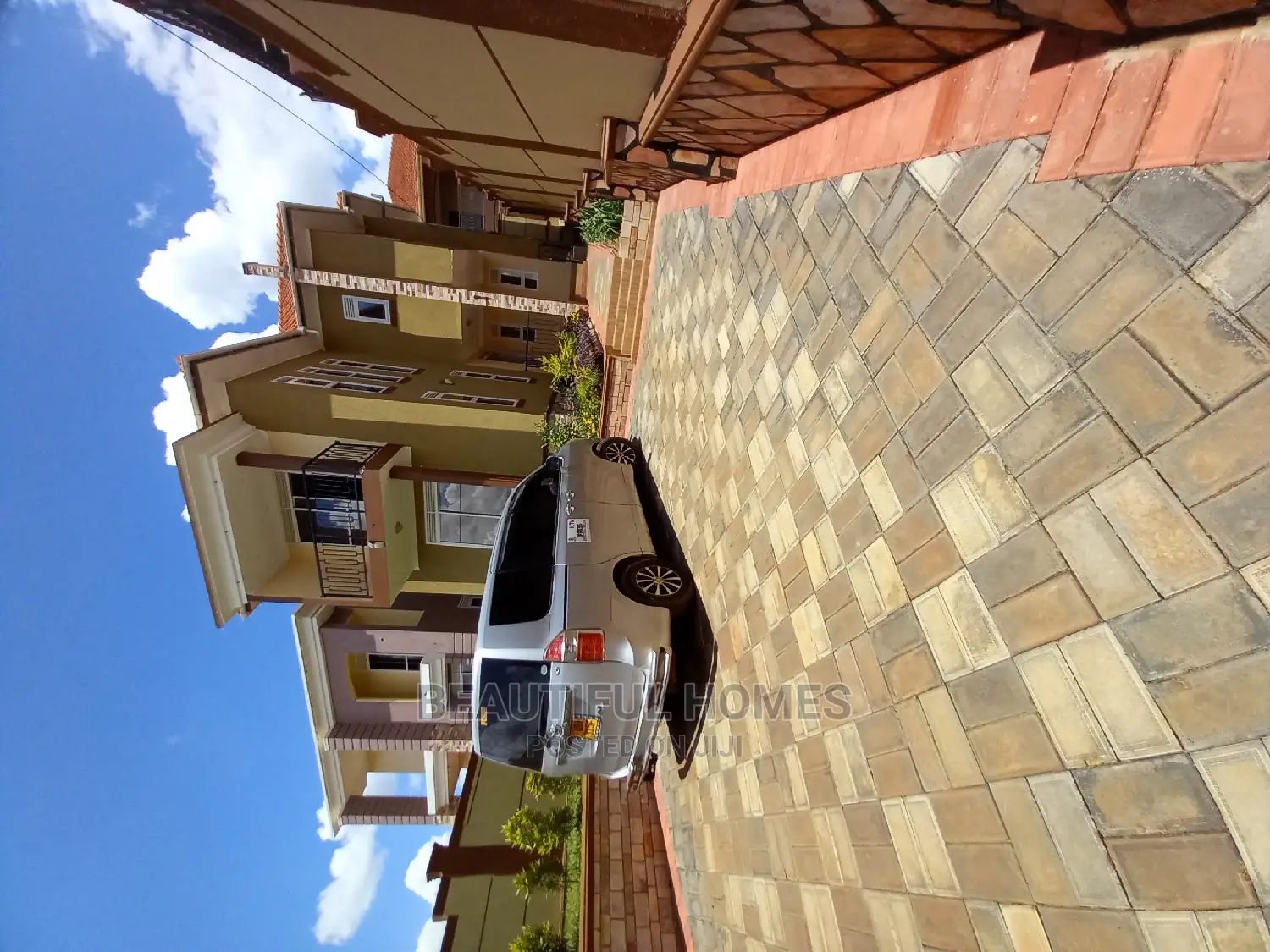 Furnished 4bdrm Duplex in Kira for Sale in Kira