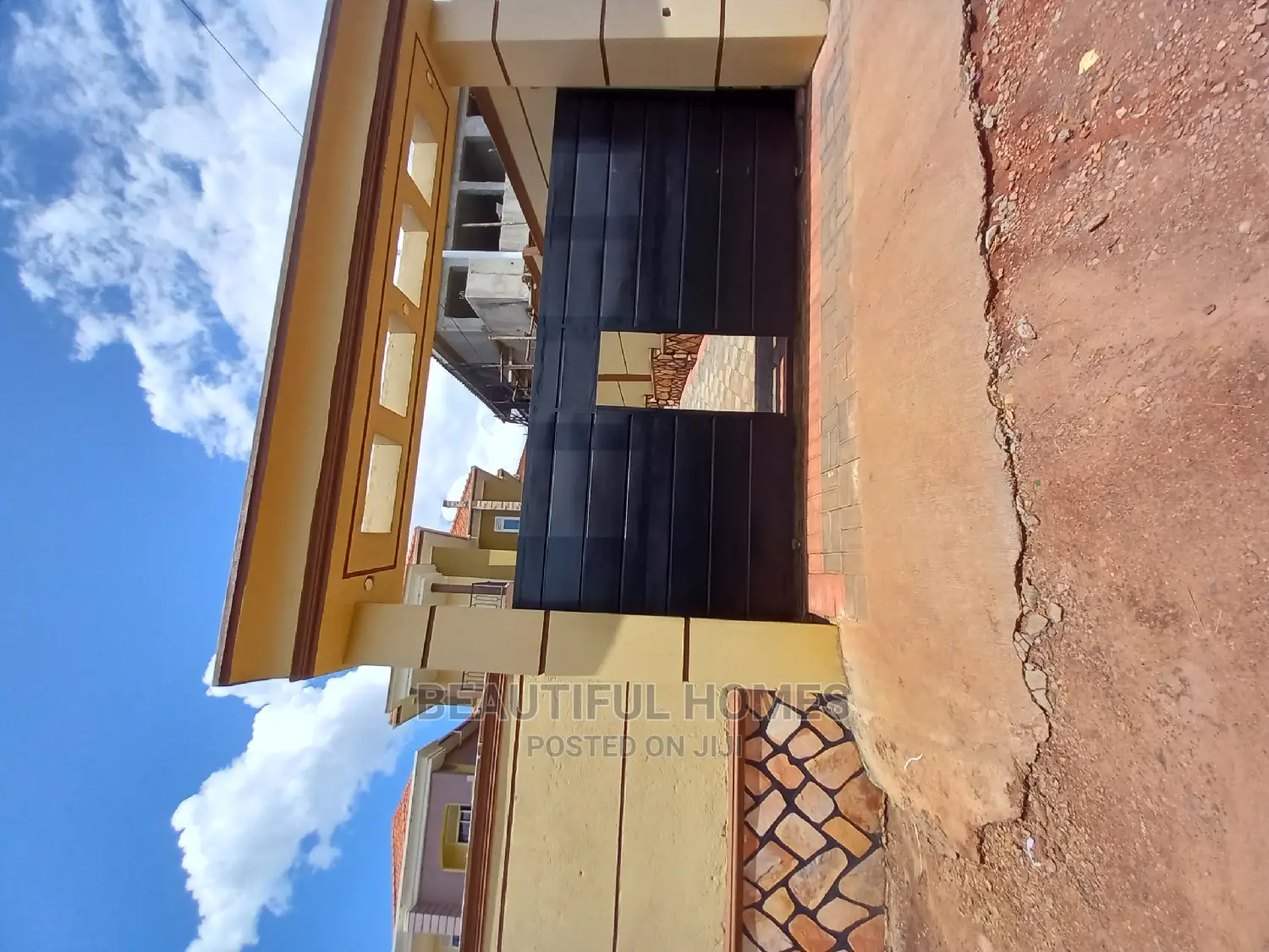 Furnished 4bdrm Duplex in Kira for Sale in Kira