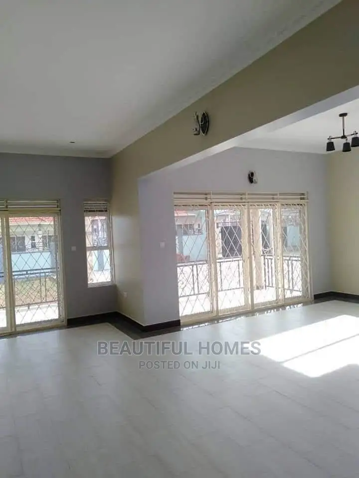 Furnished 4bdrm House in Kira for Sale in Kira