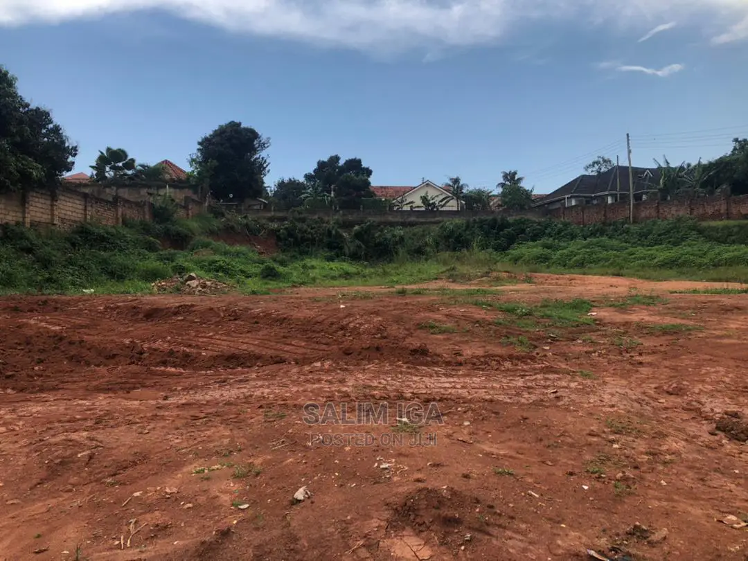 Land on Market in Central Division