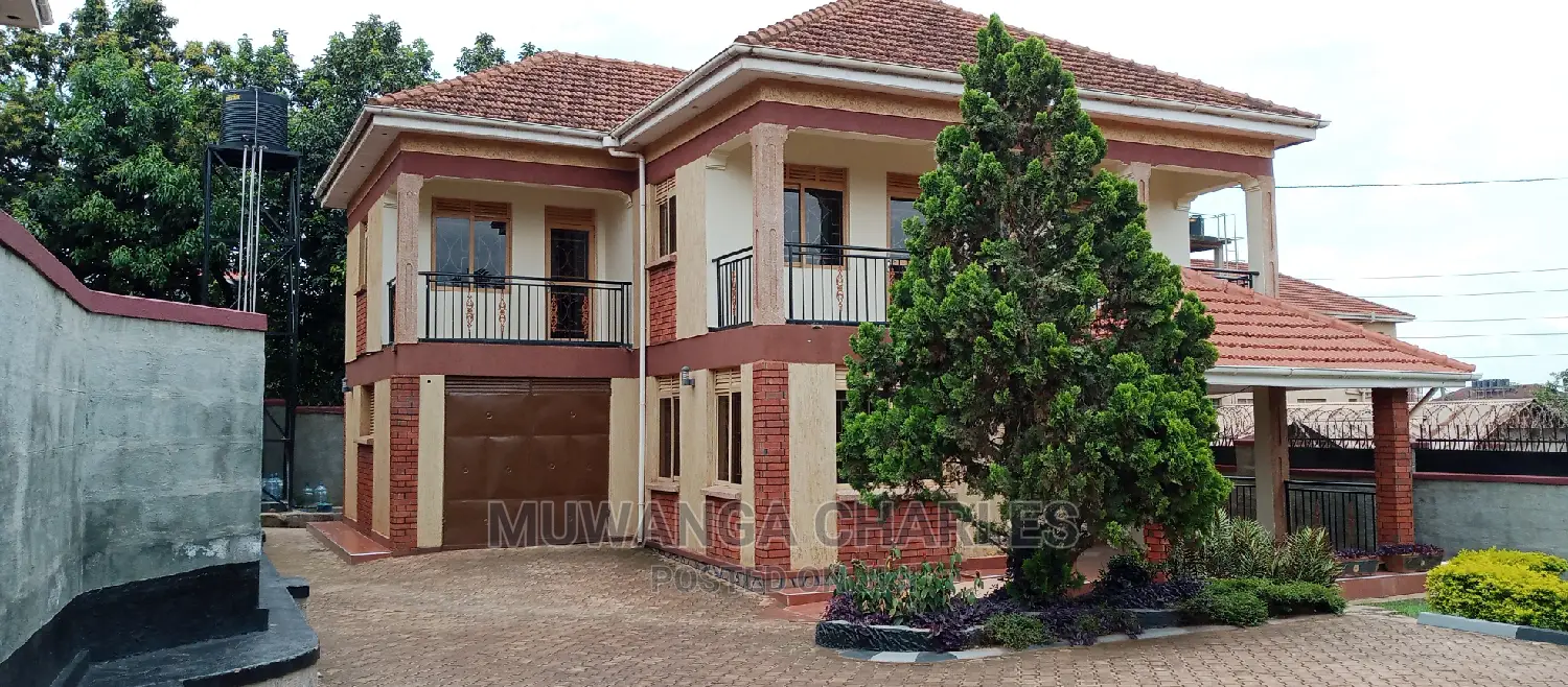 3bdrm Duplex in Fs Properties Ltd, Central Division for Rent in Central Division