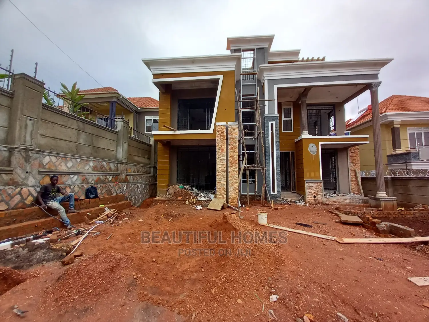 Furnished 5bdrm Mansion in Kira for Sale in Kira