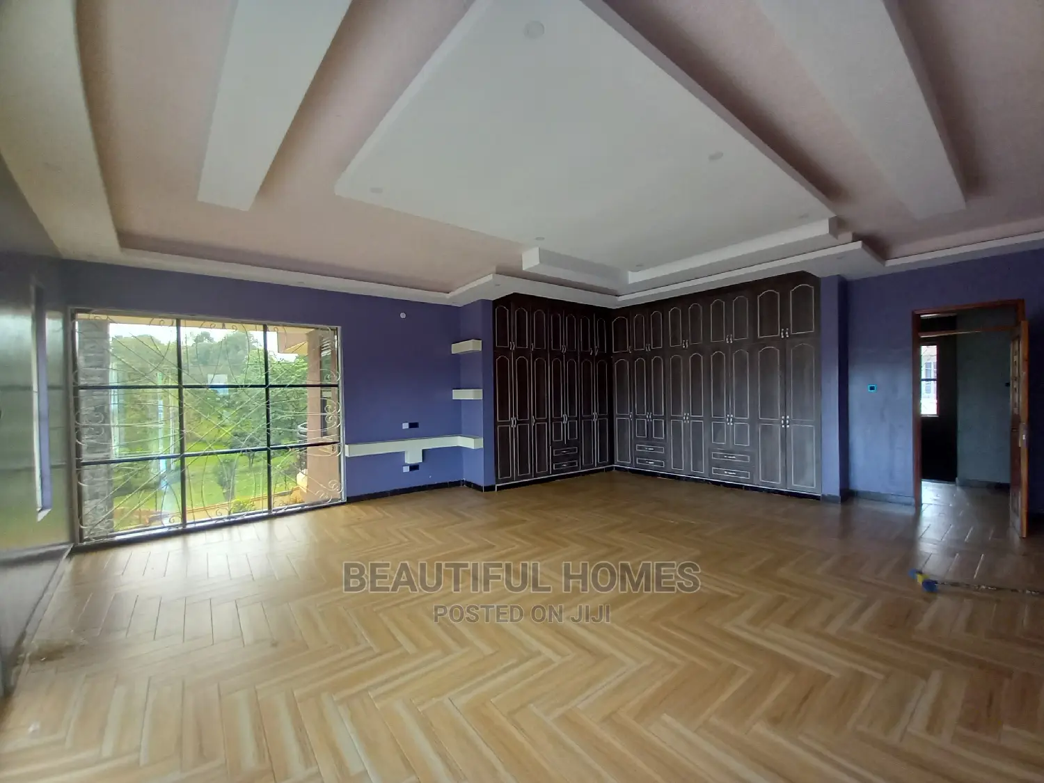 Furnished 7bdrm Mansion in Kiwatule Bidandi, Central Division for Sale in Central Division