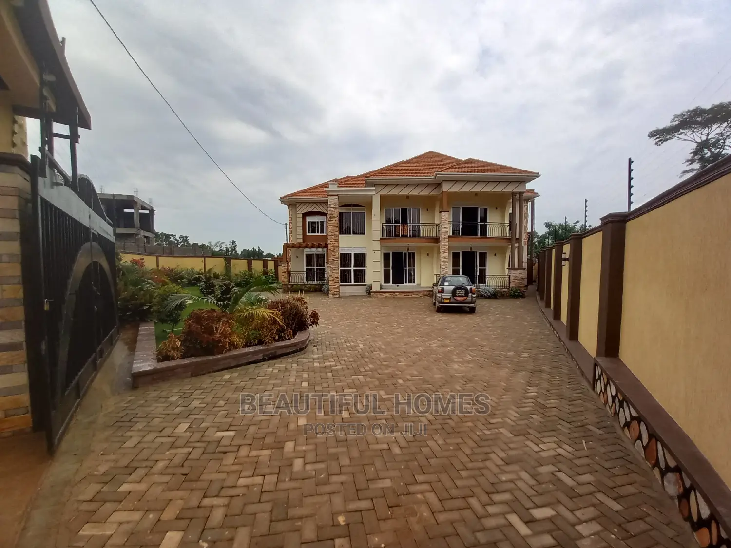 Furnished 7bdrm House in Kiwatule, Central Division for Sale in Central Division