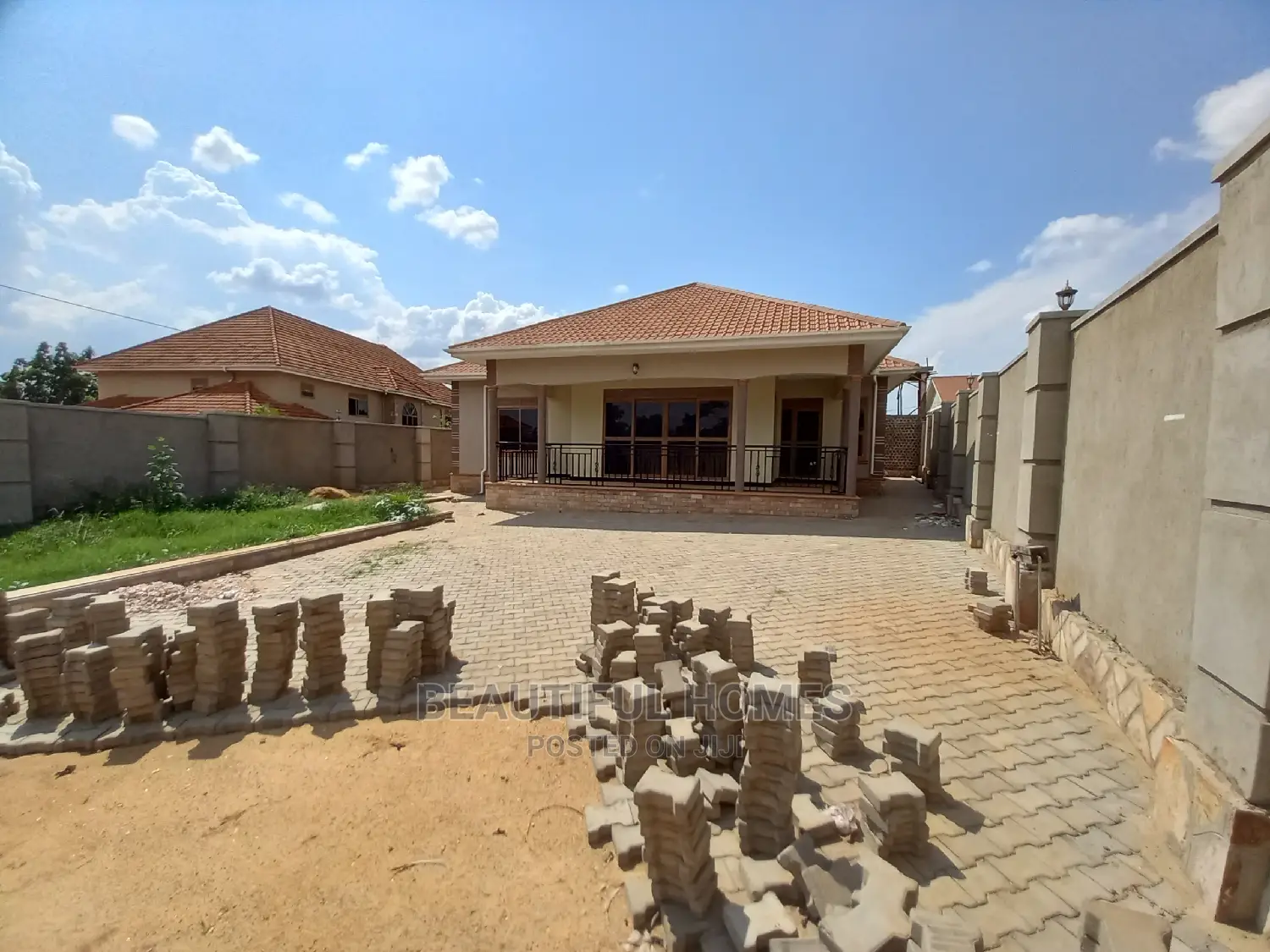 Furnished 5bdrm House in Buwate Najjera, Kira for Sale in Kira
