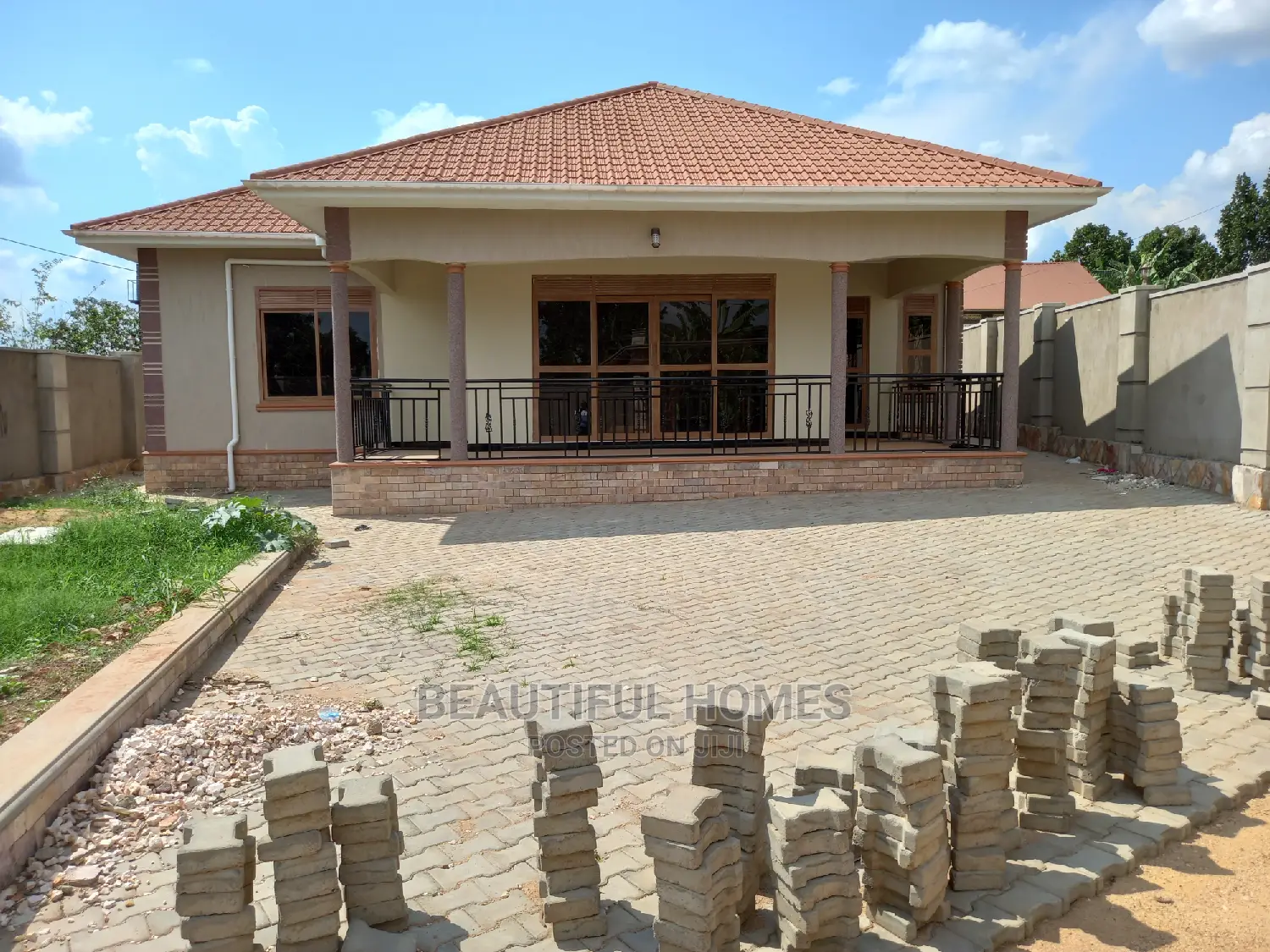 Furnished 5bdrm House in Buwate Najjera, Kira for Sale in Kira
