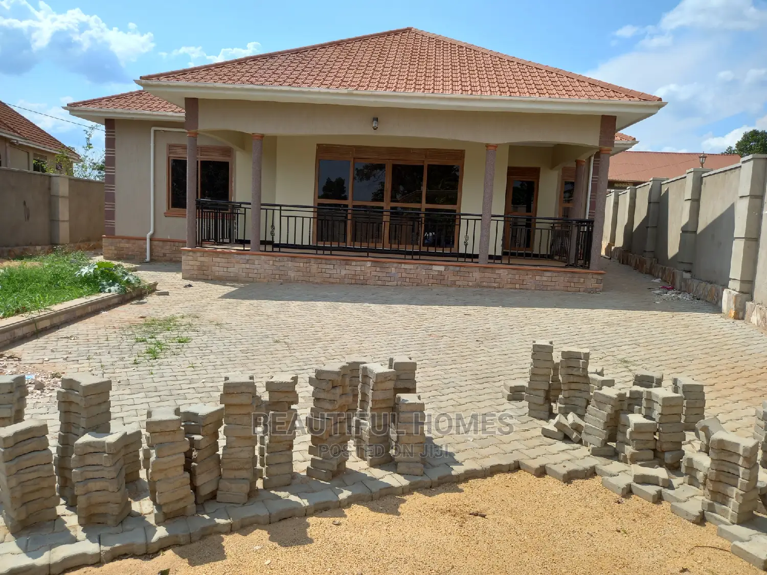 Furnished 5bdrm House in Buwate Najjera, Kira for Sale in Kira