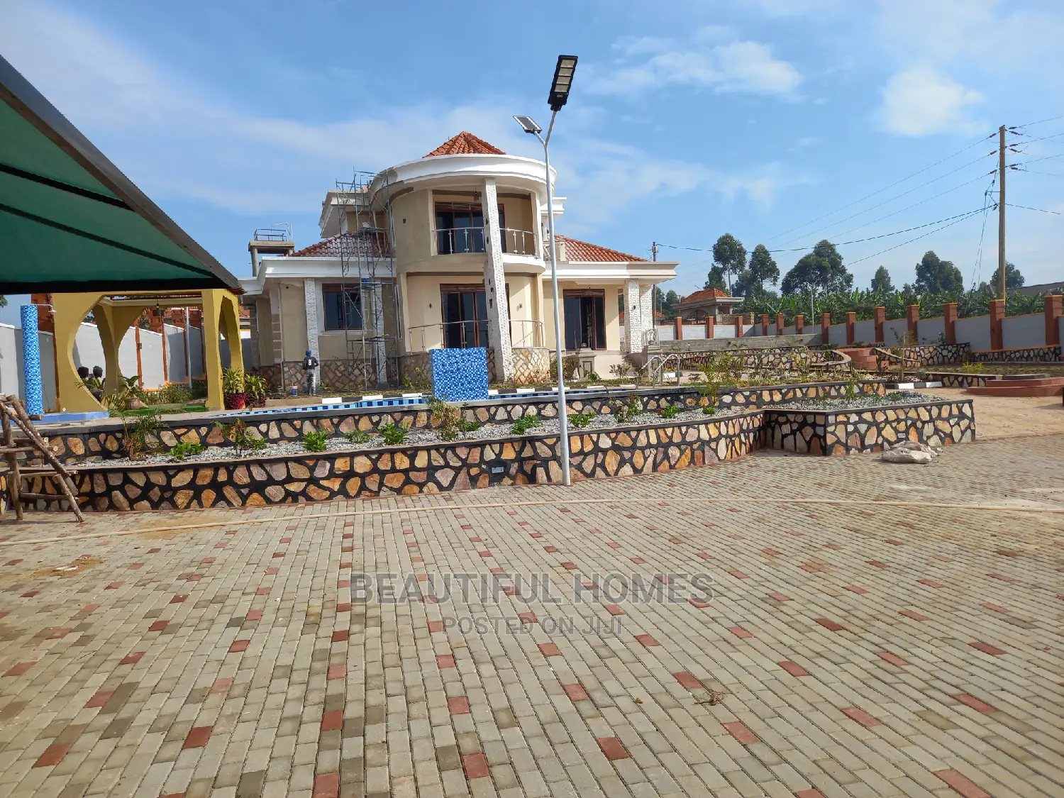 Furnished 5bdrm Mansion in Kasangati, Nangabo for Sale in Nangabo