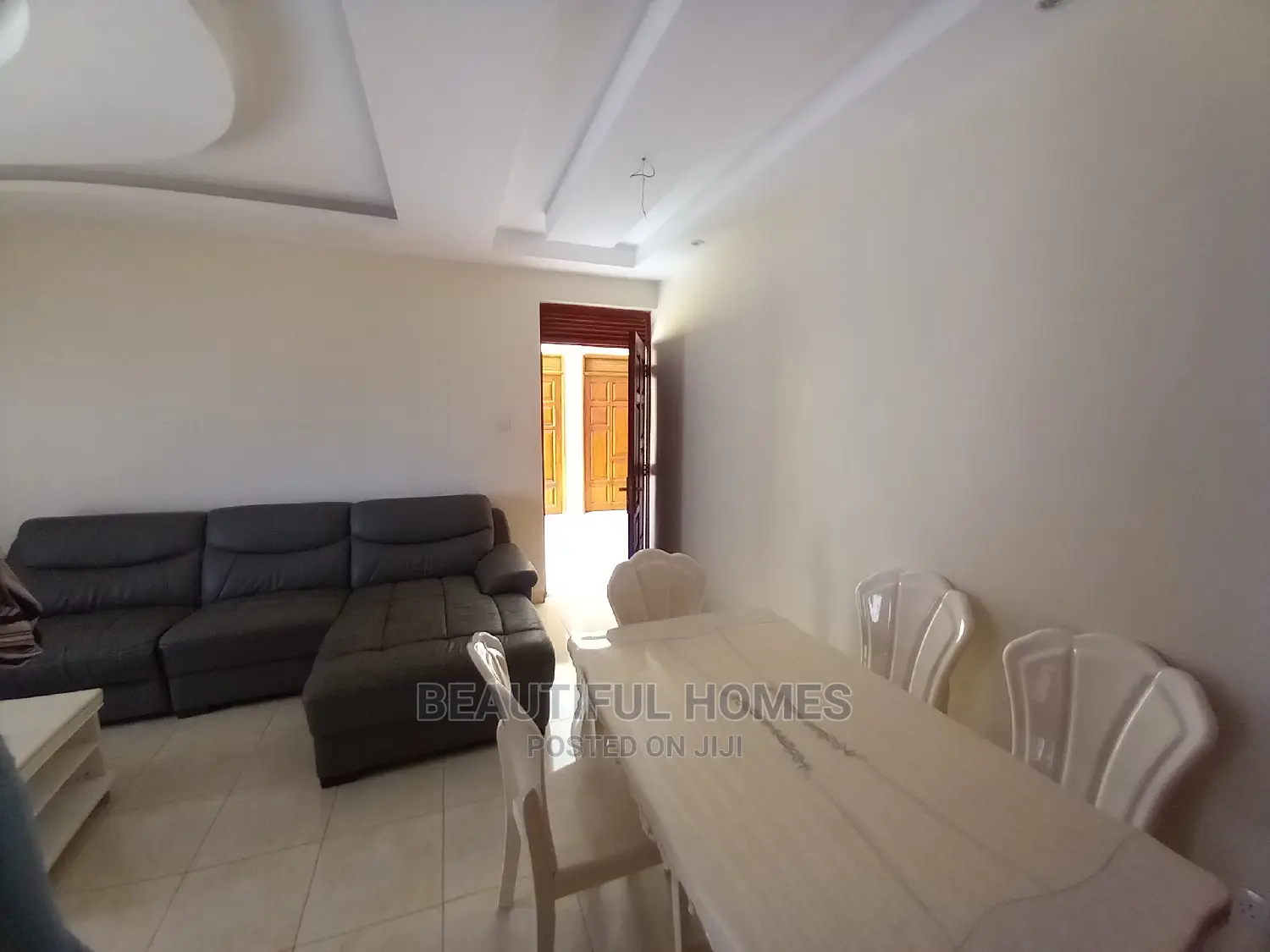 Furnished 3bdrm Condo in Kisaasi, Central Division for Sale in Central Division
