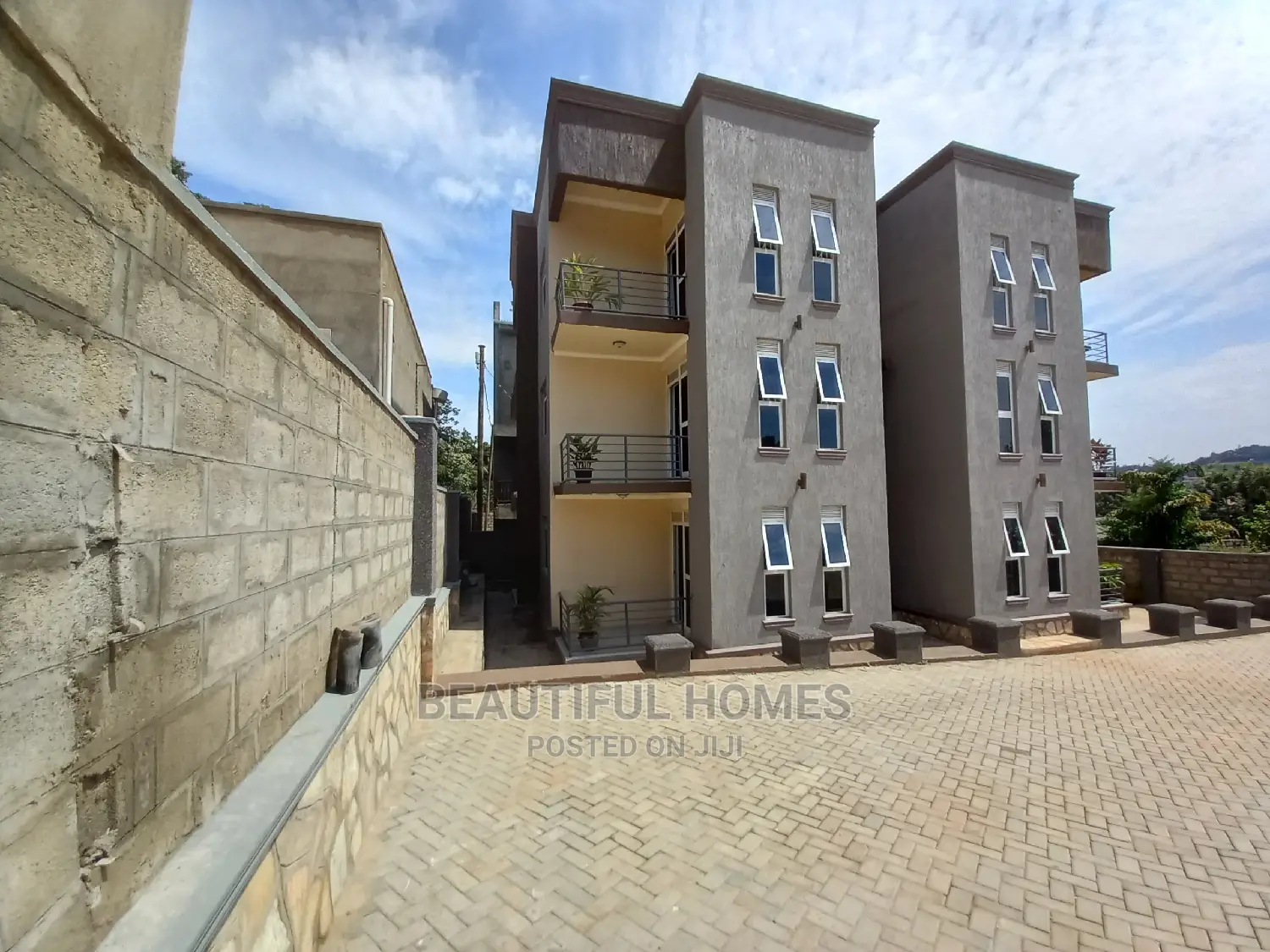 Furnished 2bdrm Apartment in Bunga, Makindye for Sale in Makindye