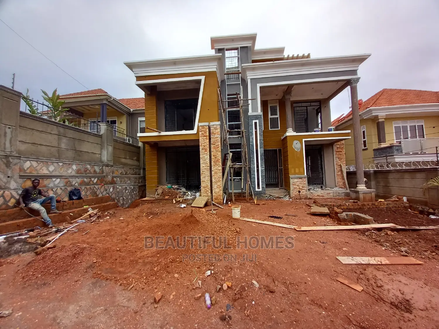 Furnished 5bdrm Mansion in Tarmack Close, Kira for Sale in Kira